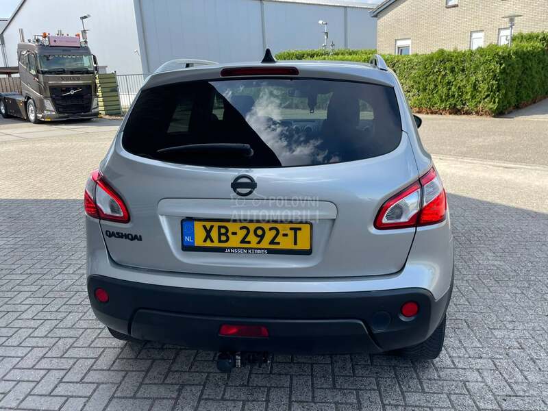 Nissan Qashqai 1.6b pano kam senz