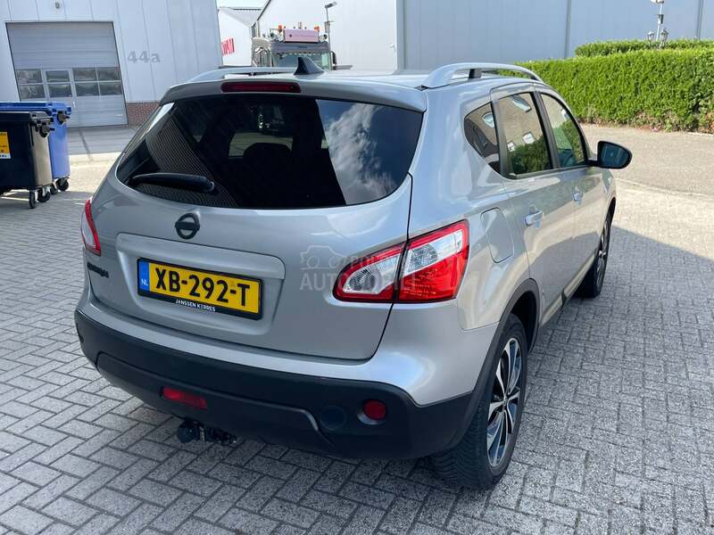 Nissan Qashqai 1.6b pano kam senz