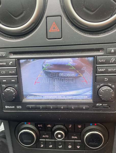 Nissan Qashqai 1.6b pano kam senz