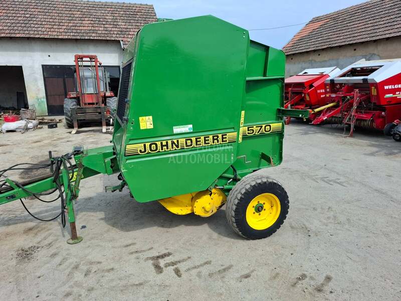 John Deere 570
