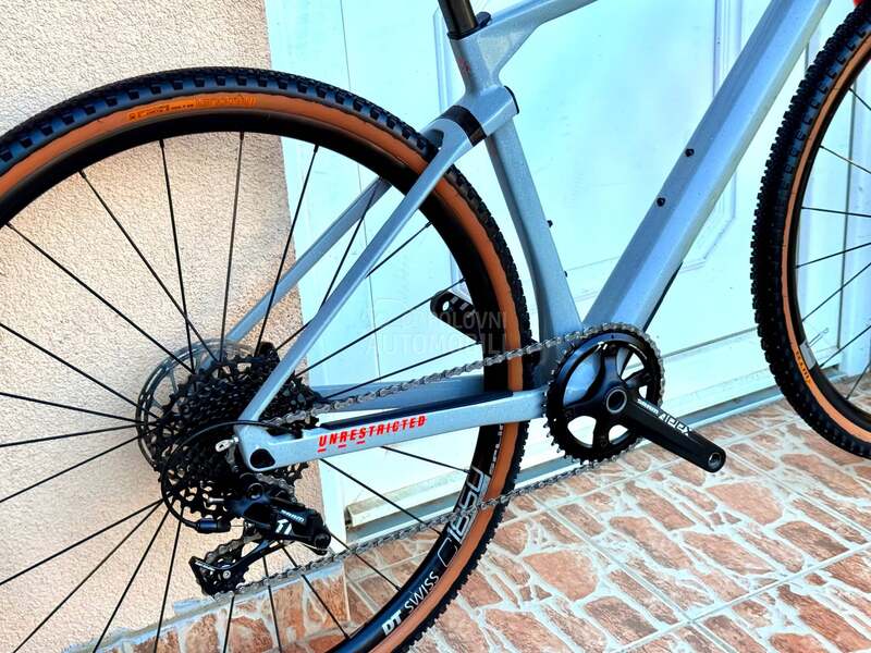BMC Urs carbon