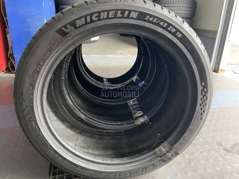 Michelin 275/40 R19 Letnja