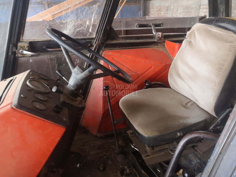 Ursus 904b