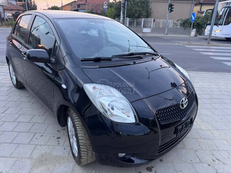 Toyota Yaris 1,3 BEN ŠVAJ NOV