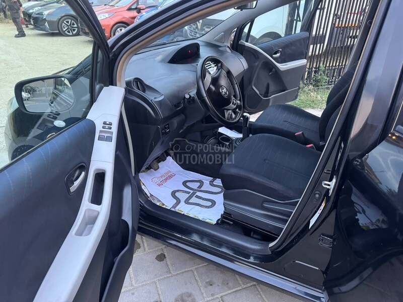 Toyota Yaris 1,3 BEN ŠVAJ NOV