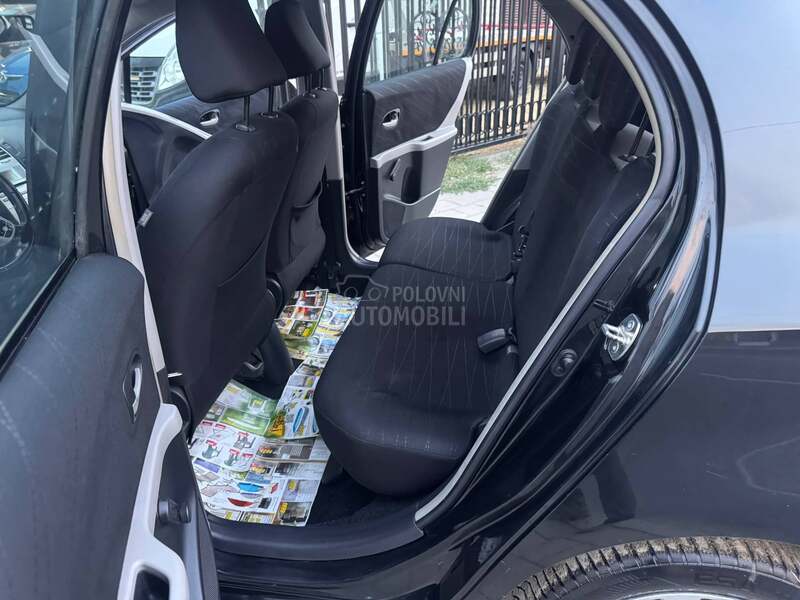 Toyota Yaris 1,3 BEN ŠVAJ NOV