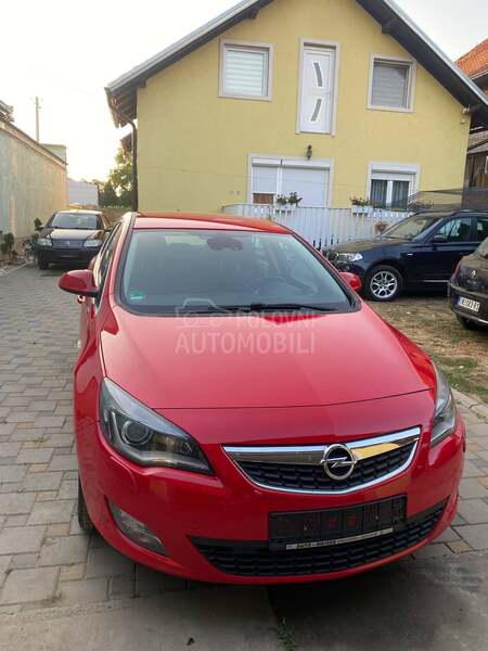 Opel Astra J 1.4 TOOP