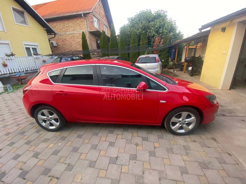 Opel Astra J 1.4 TOOP