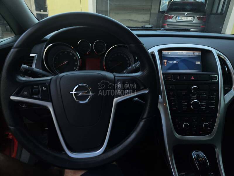 Opel Astra J 1.4 TOOP