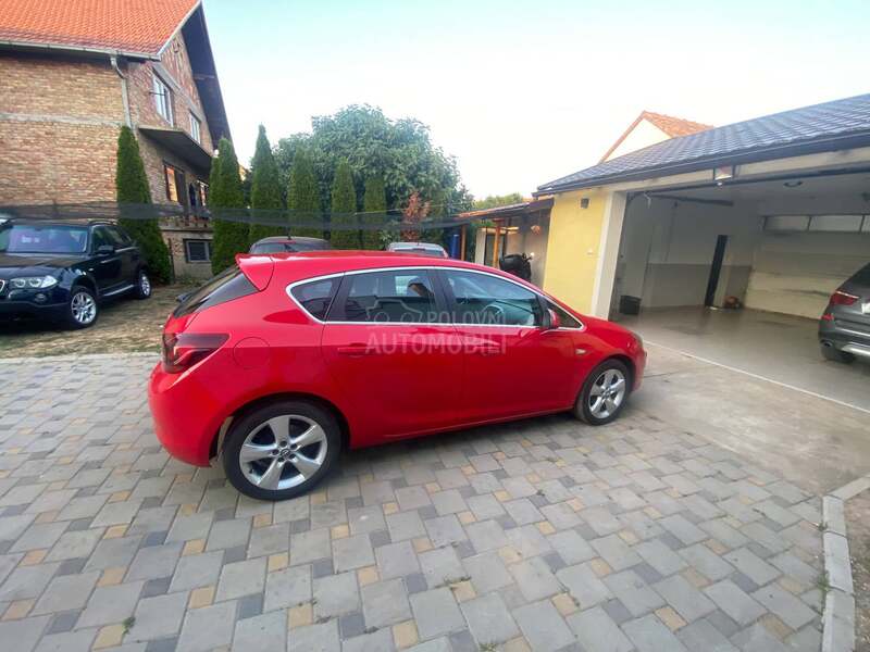 Opel Astra J 1.4 TOOP