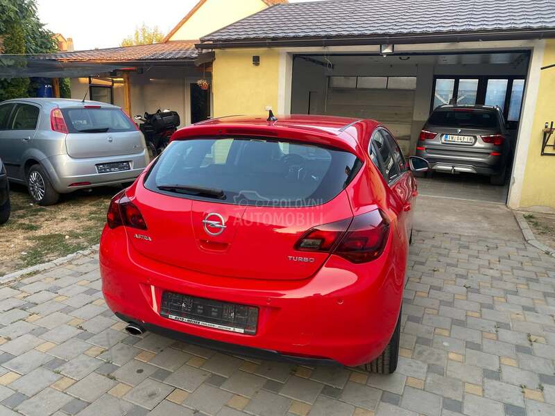 Opel Astra J 1.4 TOOP