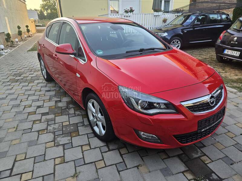 Opel Astra J 1.4 TOOP