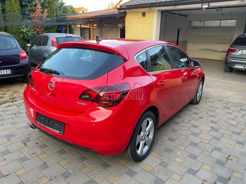 Opel Astra J 1.4 TOOP