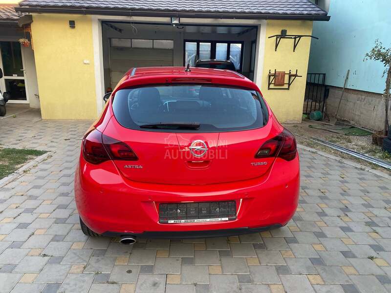 Opel Astra J 1.4 TOOP