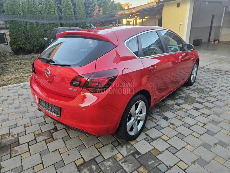 Opel Astra J 1.4 TOOP