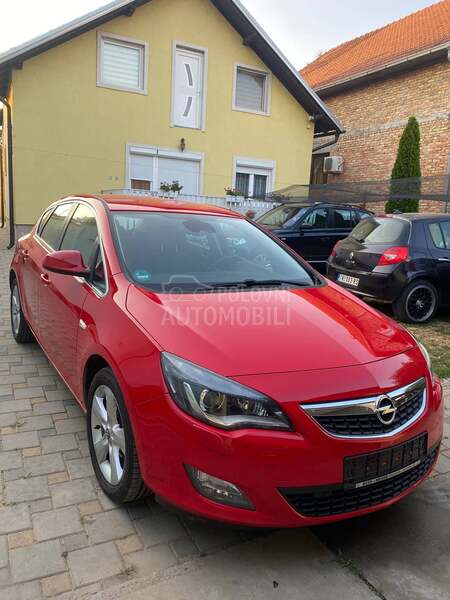Opel Astra J 1.4 TOOP