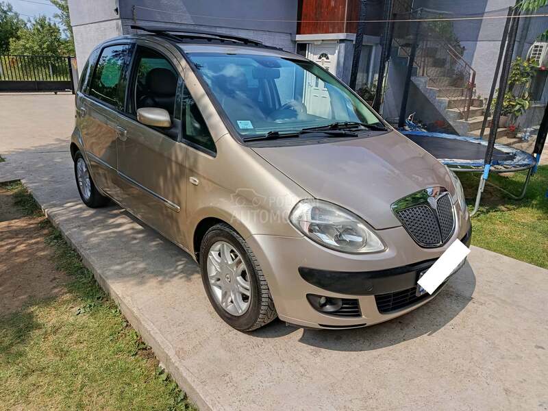 Lancia Musa 