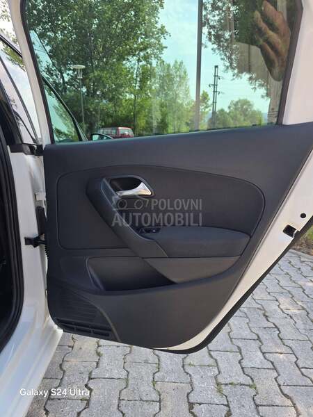 Volkswagen Polo FABRICKO STANJE