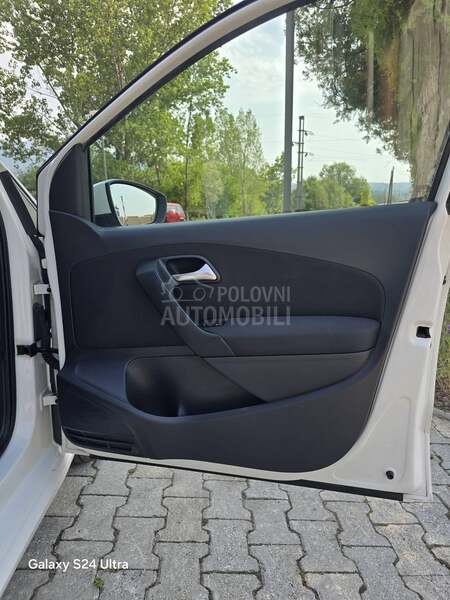 Volkswagen Polo FABRICKO STANJE