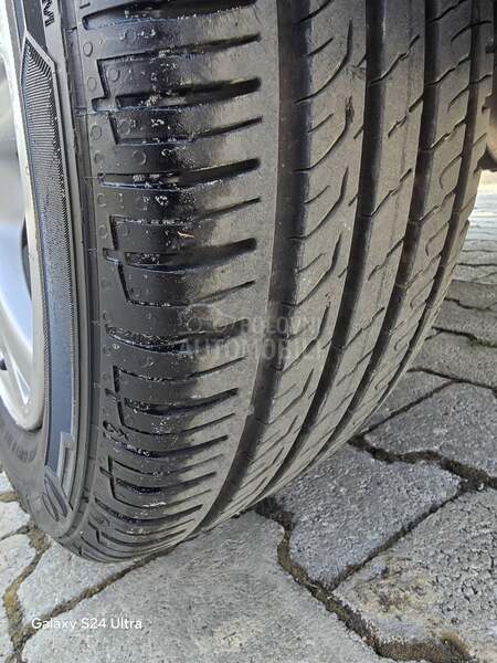 Volkswagen Polo FABRICKO STANJE