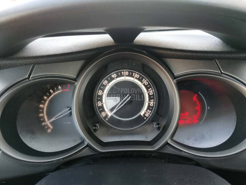 Citroen C3 1.2i SELECTION CH