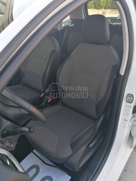 Citroen C3 1.2i SELECTION CH