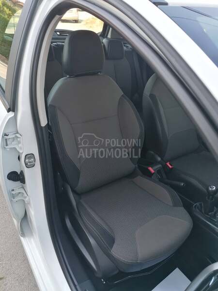 Citroen C3 1.2i SELECTION CH