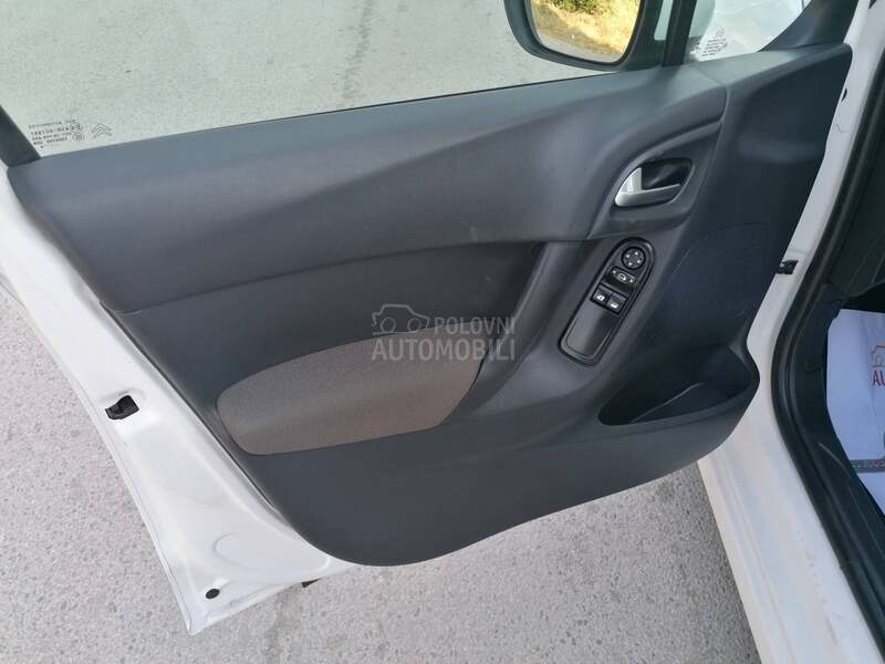 Citroen C3 1.2i SELECTION CH