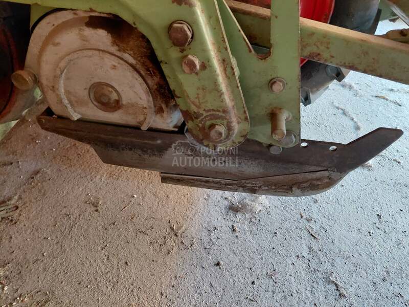 Nodet Pneumassem Nodet sejalica za kukuruz