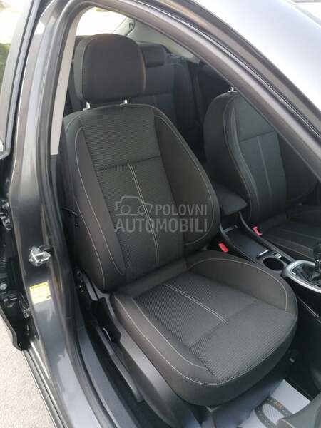 Opel Astra J 1.4i ESSENTIA CH