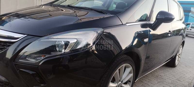 Opel Zafira Tourer