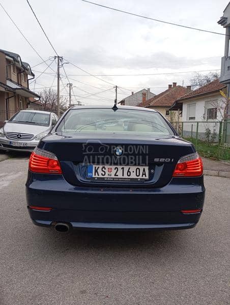 BMW 520 