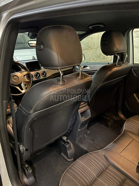 Mercedes Benz B 180 