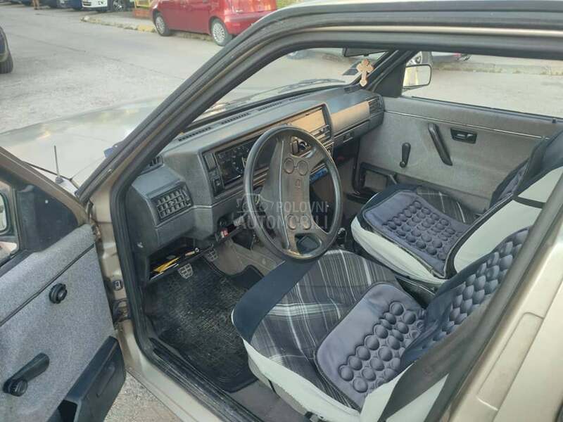 Volkswagen Golf 2 