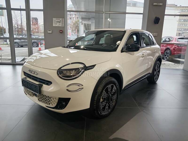 Fiat 600 1.2 MHEV DCT Style
