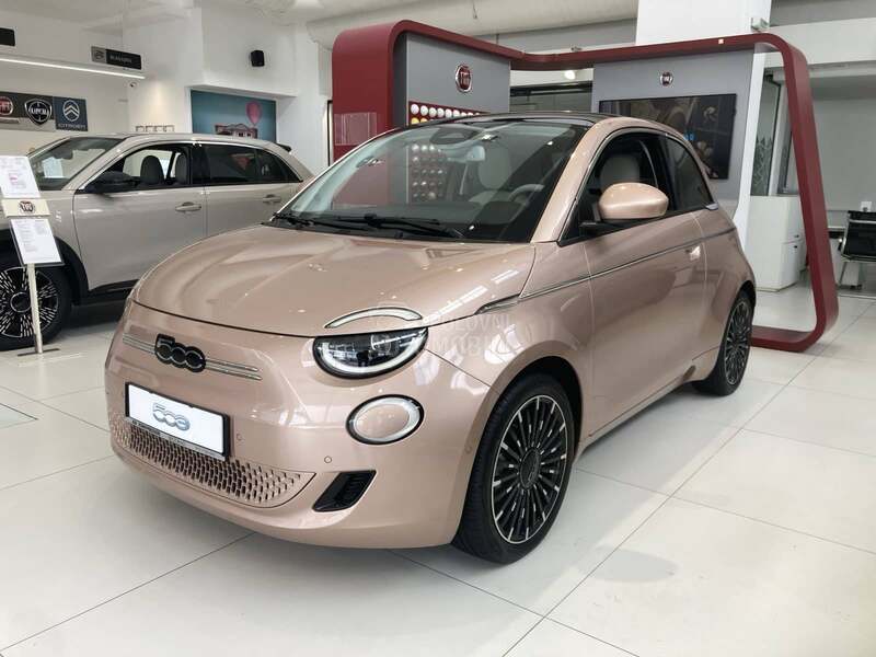 Fiat 500e La Prima