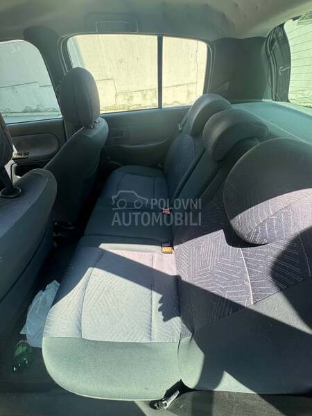 Renault Clio 1.4 16v