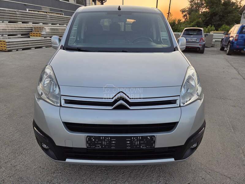 Citroen Berlingo BUKVALNO NOV