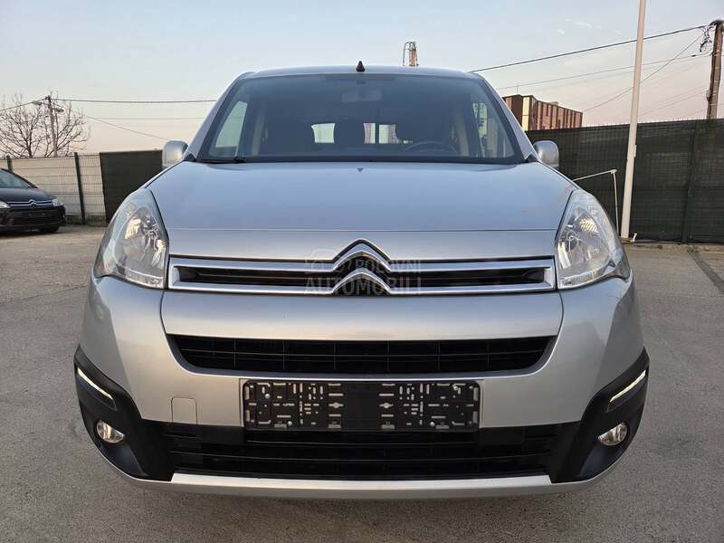 Citroen Berlingo BUKVALNO NOV