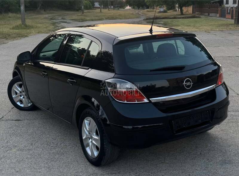 Opel Astra H 1.7 CDTI