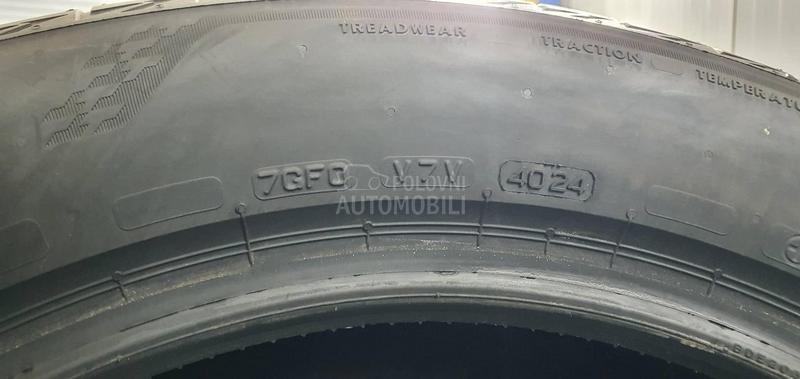 Bridgestone 235/55 R19 Letnja