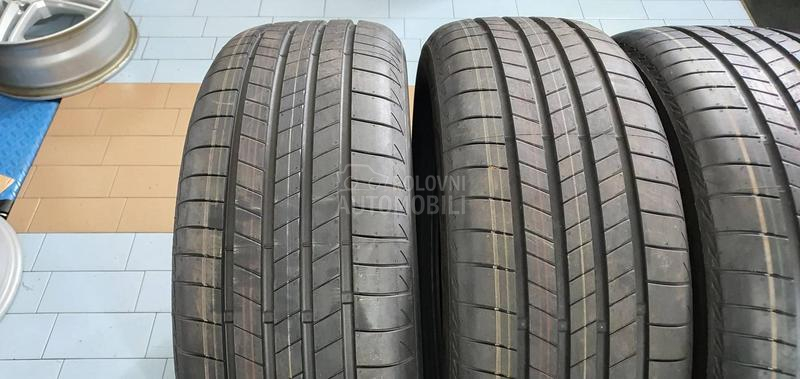Bridgestone 235/55 R19 Letnja