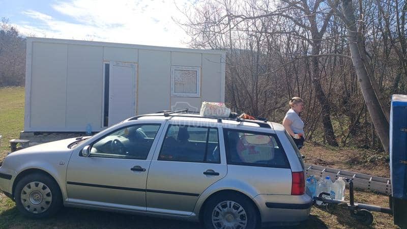 Hauba, vrata, branik, krila