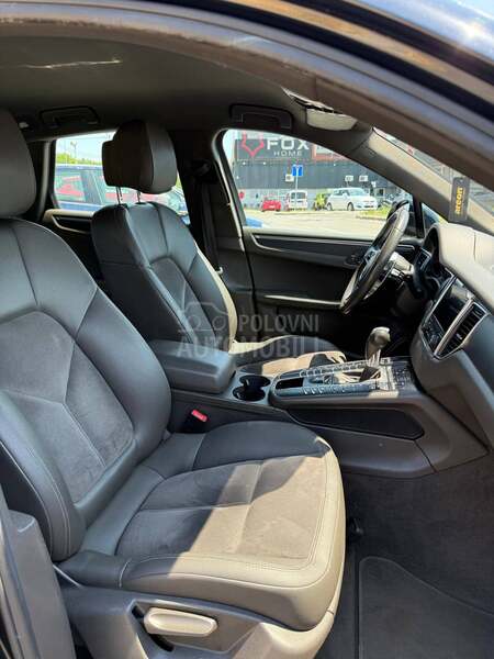 Porsche Macan S