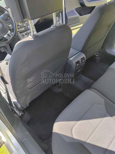 Volkswagen Passat B7 