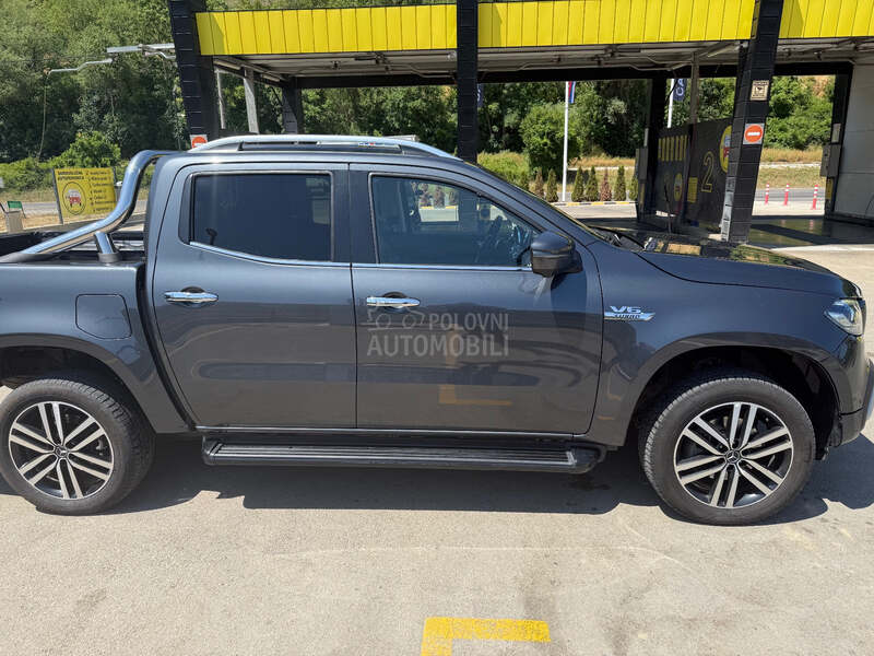 Mercedes Benz X klasa 350D