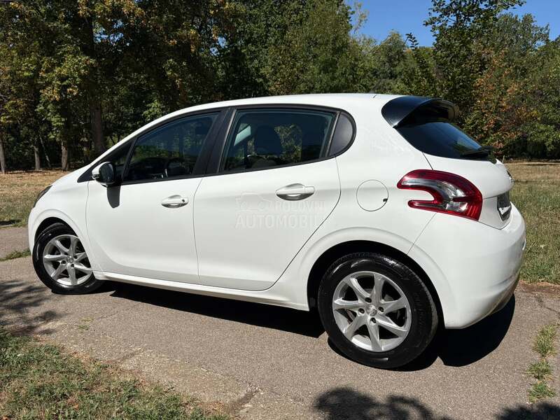 Peugeot 208 1.4hdi auto.matik