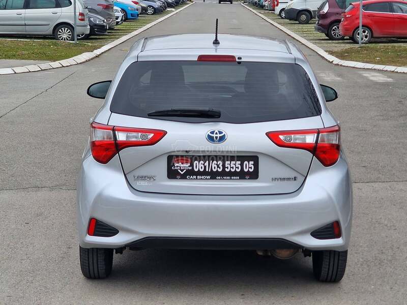 Toyota Yaris 1.5 Hybrid Business