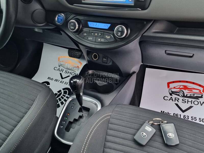 Toyota Yaris 1.5 Hybrid Business