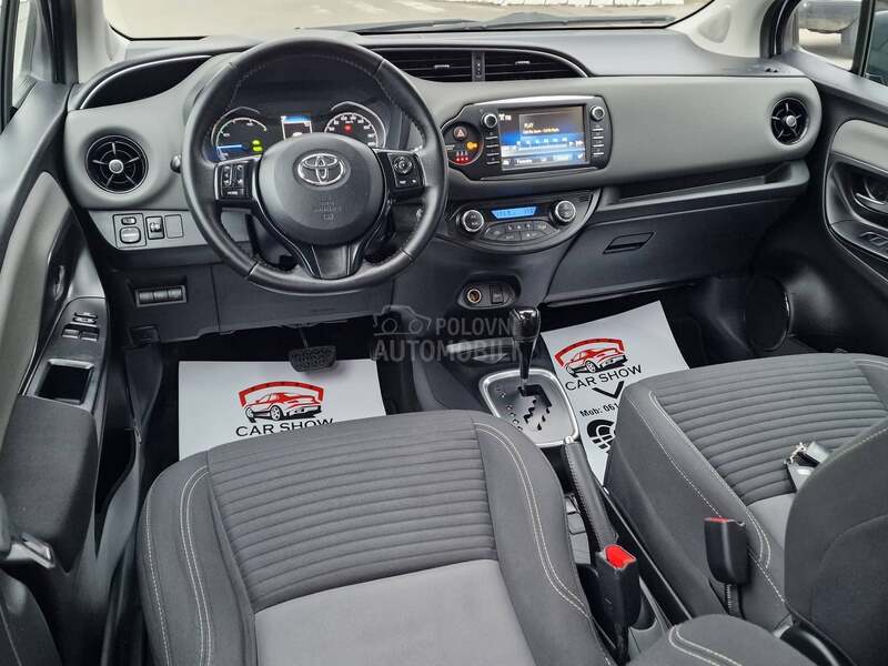 Toyota Yaris 1.5 Hybrid Business
